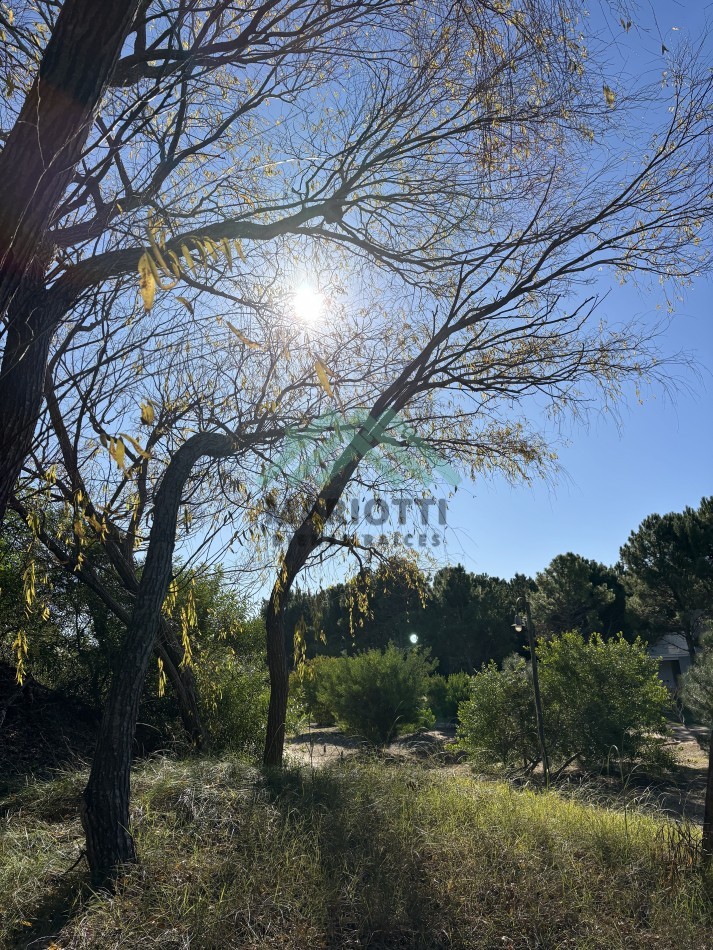 EN VENTA - COSTA ESMERALDA - LOTE BARRIO GOLF 2 - 1.530M2 CON FONDO DE 41M LINEALES DE VISTA AL GOLF