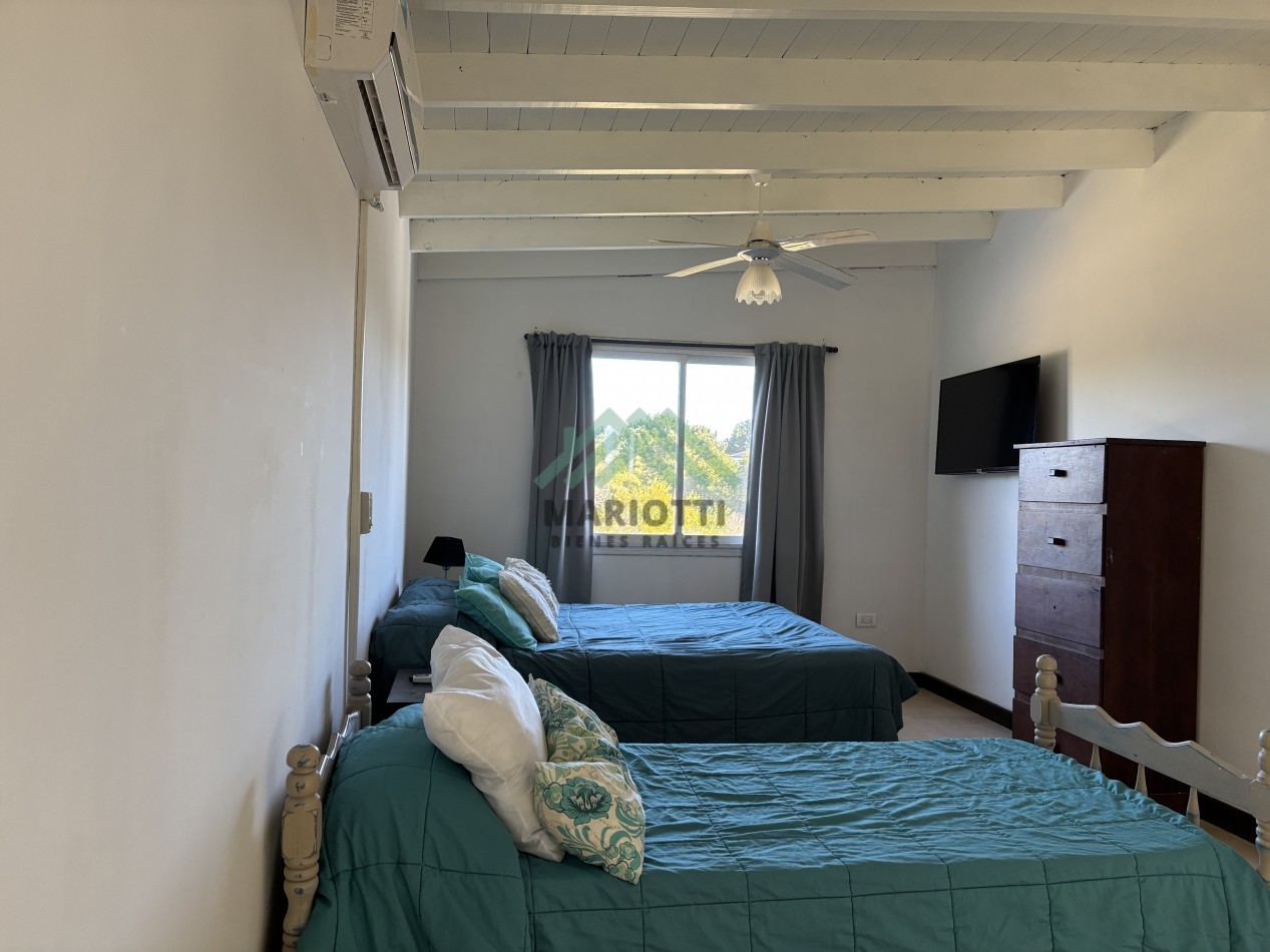 OPORTUNIDAD - EN VENTA - COSTA ESMERALDA - GOLF I - CASA 3 DORMITORIOS Y PILETA