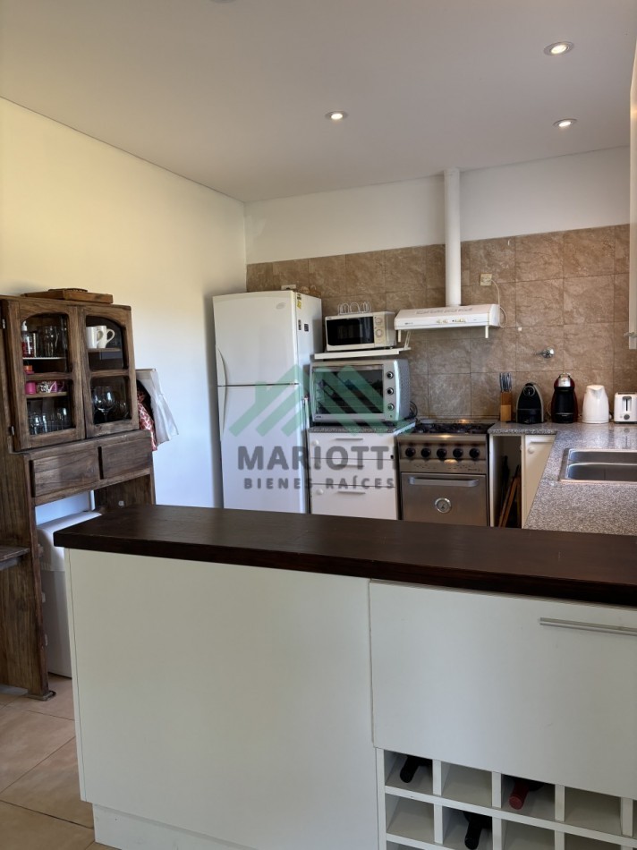 OPORTUNIDAD - EN VENTA - COSTA ESMERALDA - GOLF I - CASA 3 DORMITORIOS Y PILETA