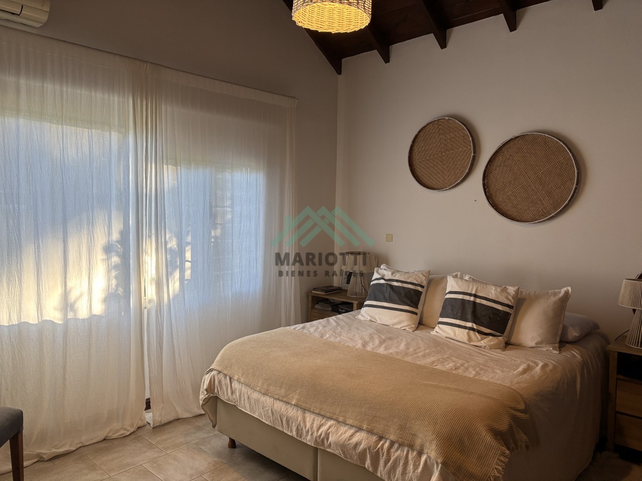 EN VENTA - PINAMAR - B5 - CASA 4 DORMITORIOS  