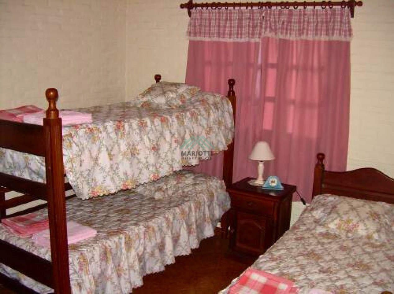 EN VENTA - OSTENDE - OPORTUNIDAD - CASA 3 DORMITORIOS 2 BAÑOS CON DEPARTAMENTO INDENPENDIENTE