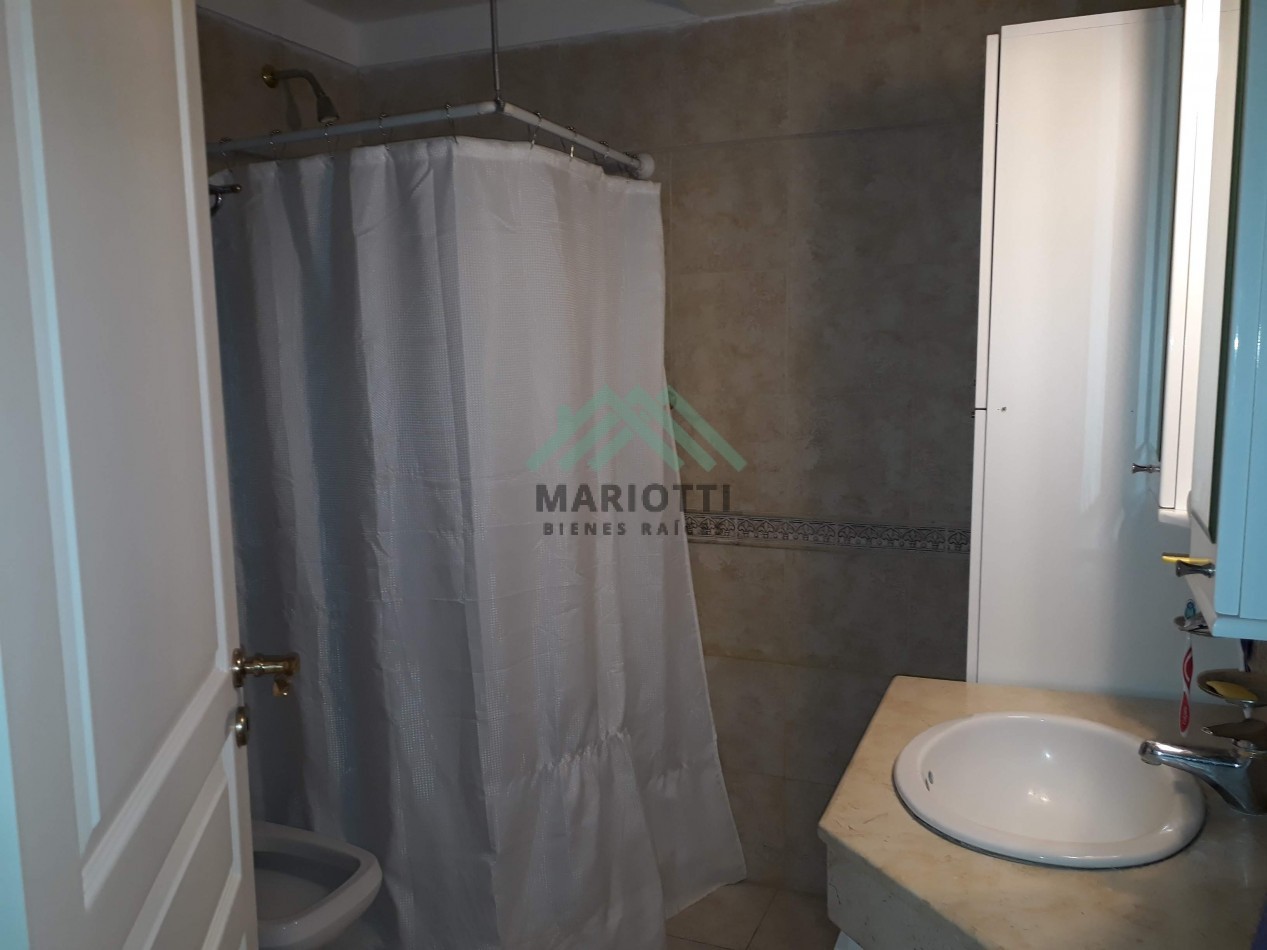 PINAMAR - CENTRO - EN VENTA - DEPARTAMENTO SEMIPISO CON ESTACIONAMIENTO PRIVADO