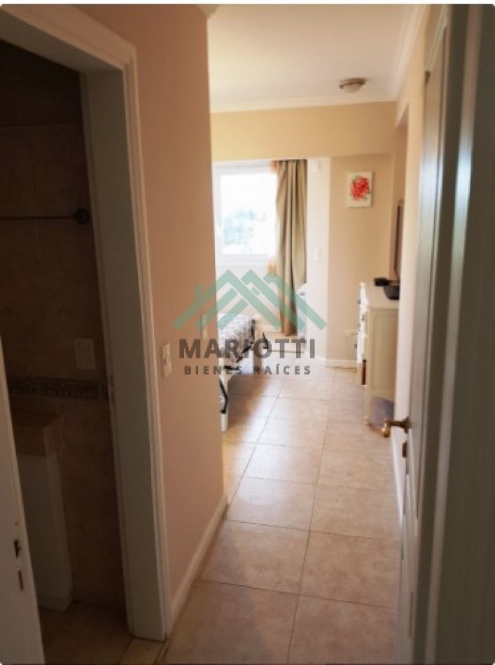 PINAMAR - CENTRO - EN VENTA - DEPARTAMENTO SEMIPISO CON ESTACIONAMIENTO PRIVADO