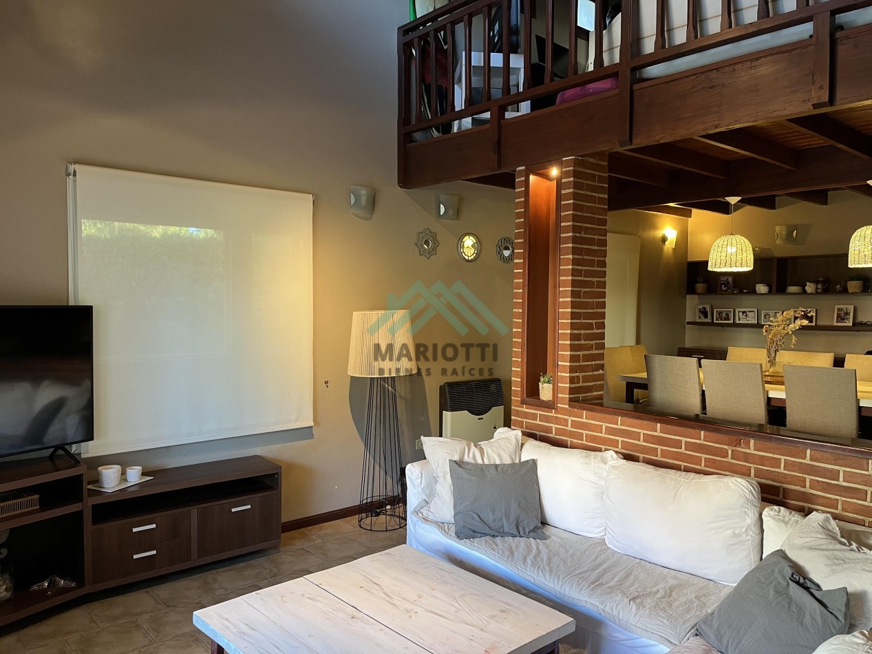 EN VENTA - PINAMAR - B5 - CASA 4 DORMITORIOS  