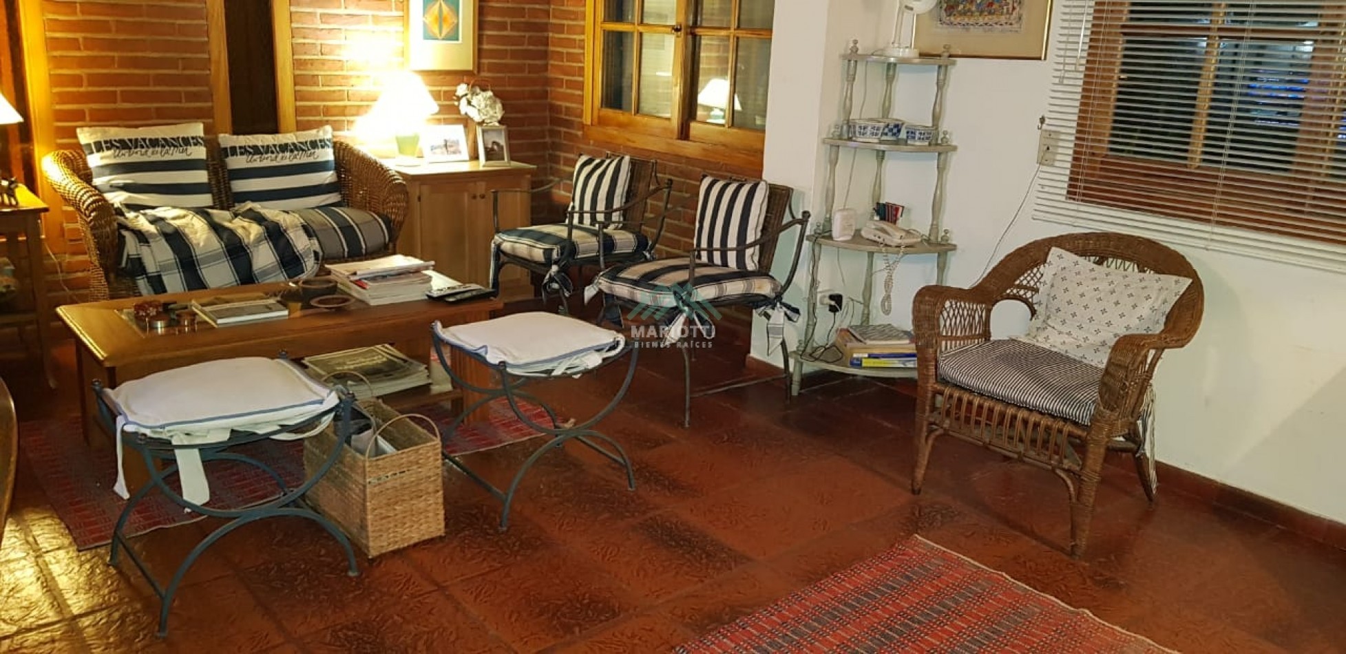 EN VENTA - MAR DE OSTENDE - CASA EN DOS LOTES MULTIFAMILIARES