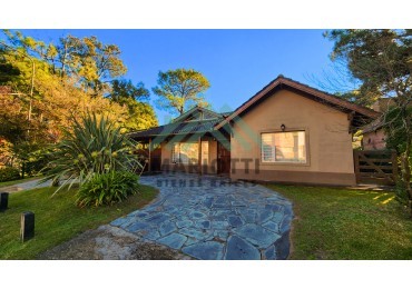 EN VENTA - PINAMAR - B5 - CASA 4 DORMITORIOS  