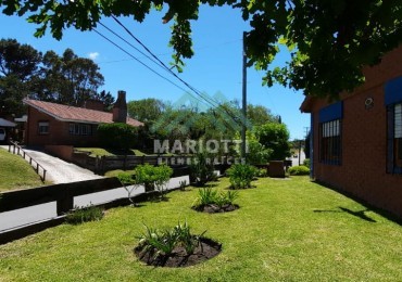 EN VENTA - MAR DE OSTENDE - CASA EN DOS LOTES MULTIFAMILIARES